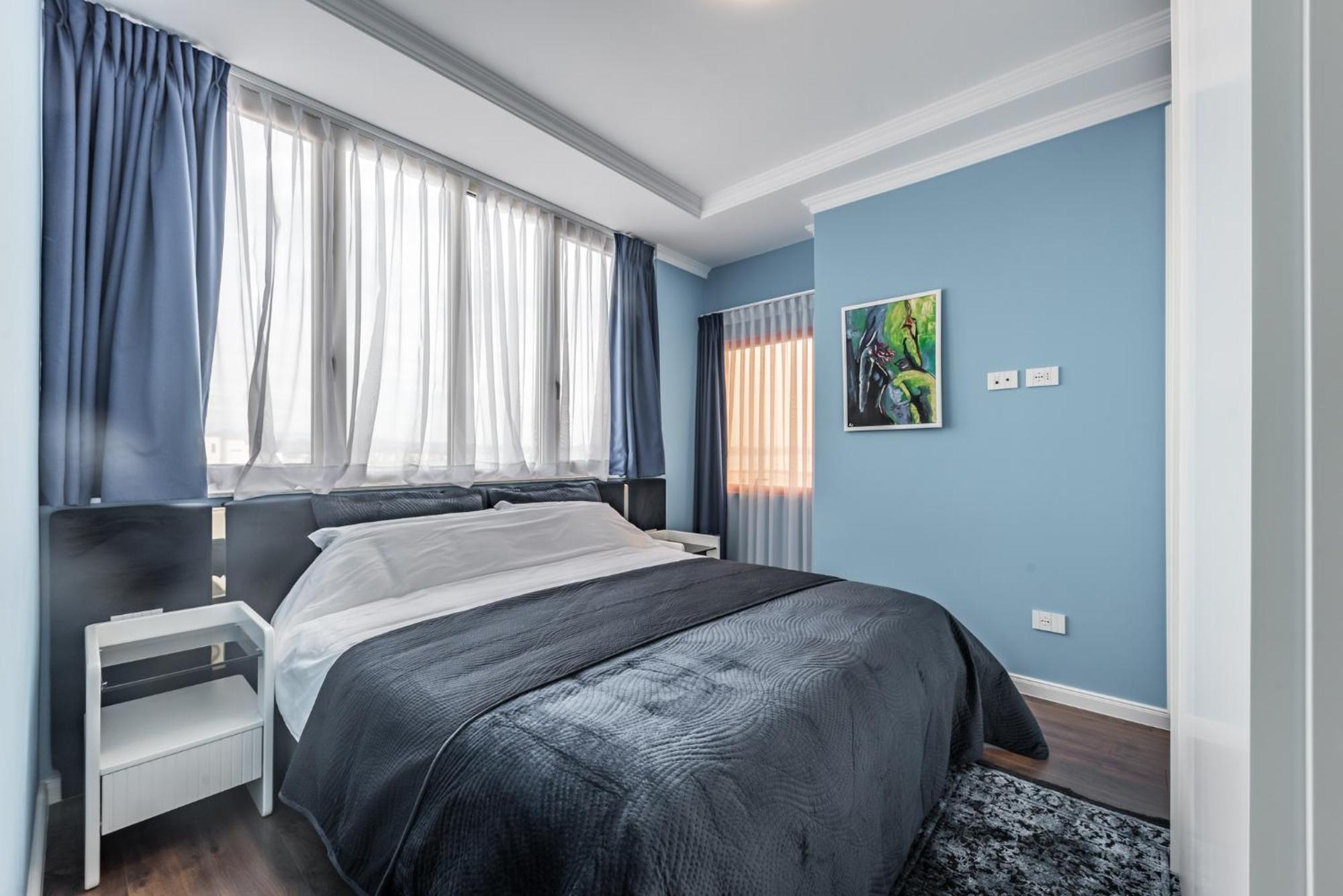 Sky Apartments Durrës Buitenkant foto